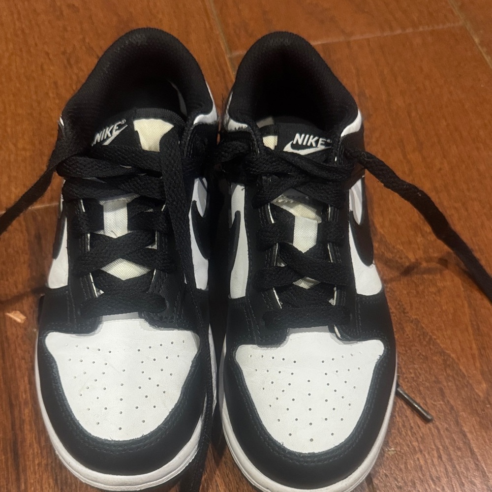 Nike Kids Sneakers Black and White
